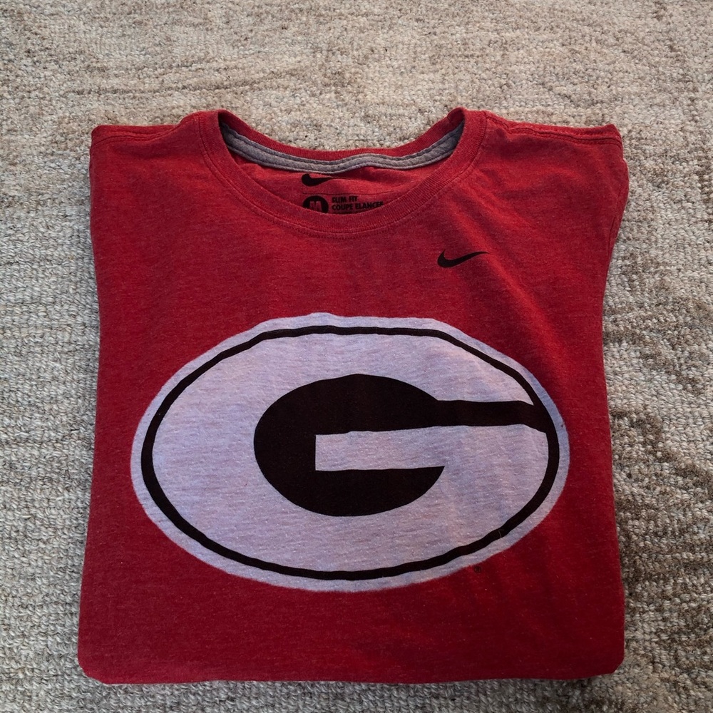 UGA “G” T-shirt- Nike slim fit- size M